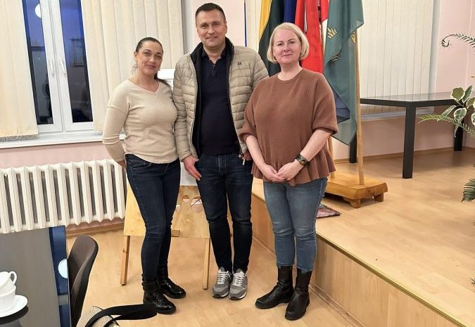  SUSITIKIMAS SU PROJEKTO „KI(E)TA PERSPEKTYVA“ VADOVU E. BARCEVIČIUMI